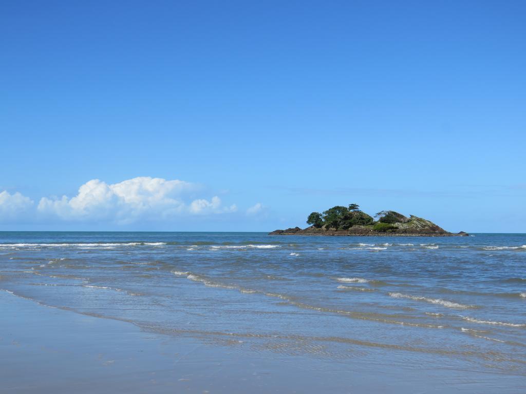 Thornton Beach Bungalows Daintree Кейп Трибулейшън Екстериор снимка